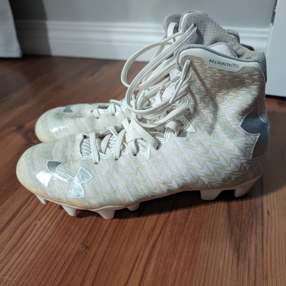 UA Highlight Women's cleat 7.5 - Picture 1 of 4
